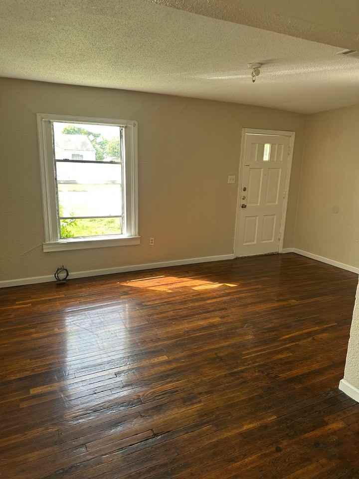 3821 Hay Ave - Photo 2 of 6