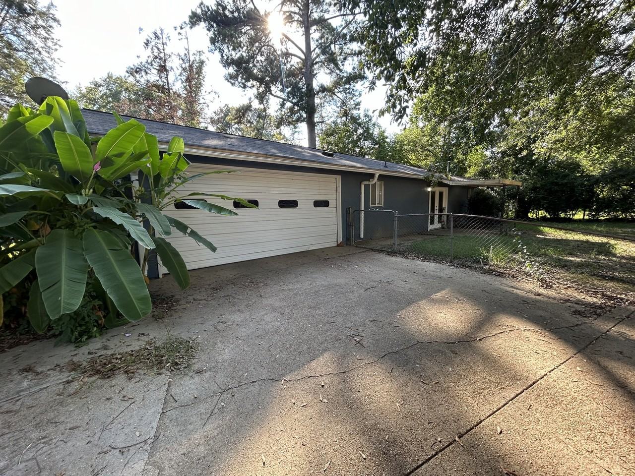 1102 Wooddell Dr - Photo 7 of 7