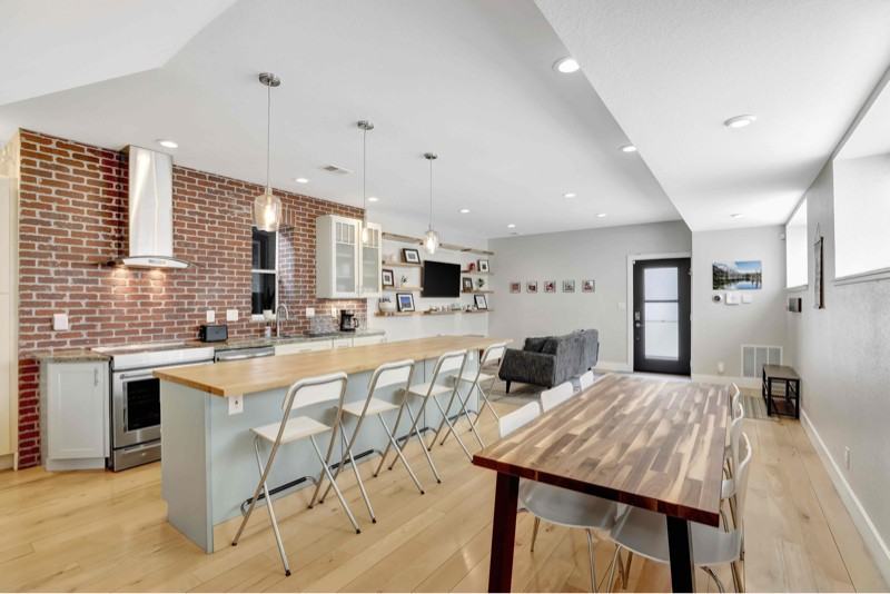 2520 N Lafayette St - Photo 2 of 19