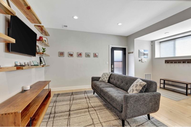 2520 N Lafayette St - Photo 4 of 19