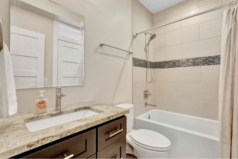 2520 N Lafayette St - Photo 7 of 19
