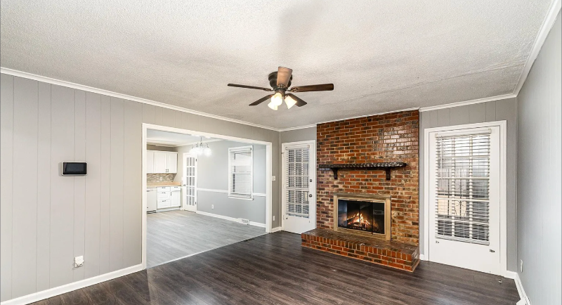 4815 Carriage Drive Cir - Photo 3 of 13