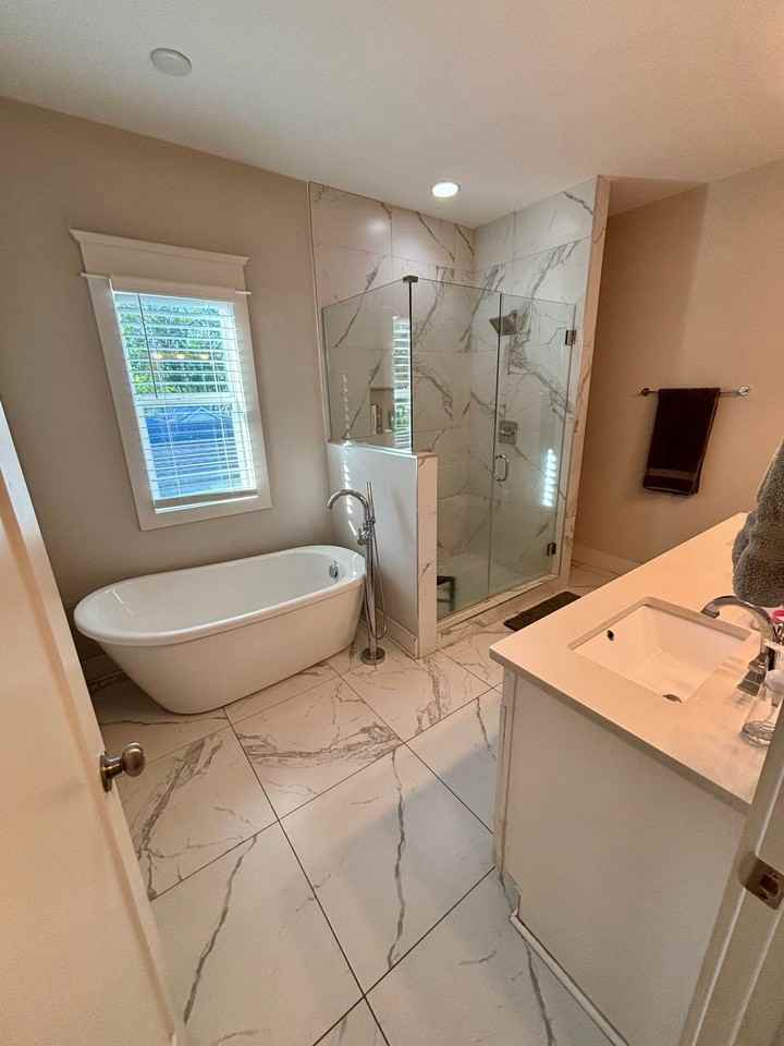 705 29th Ave N - Photo 5 of 18
