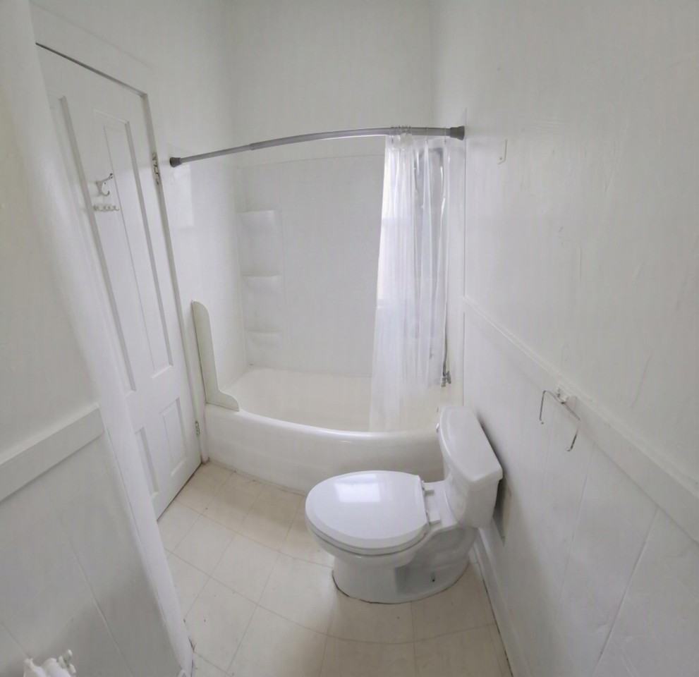 312 Woodward Ave #6 - Photo 6 of 7