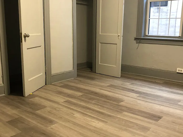 367 Farmington Ave #371-203 - Photo 4 of 7