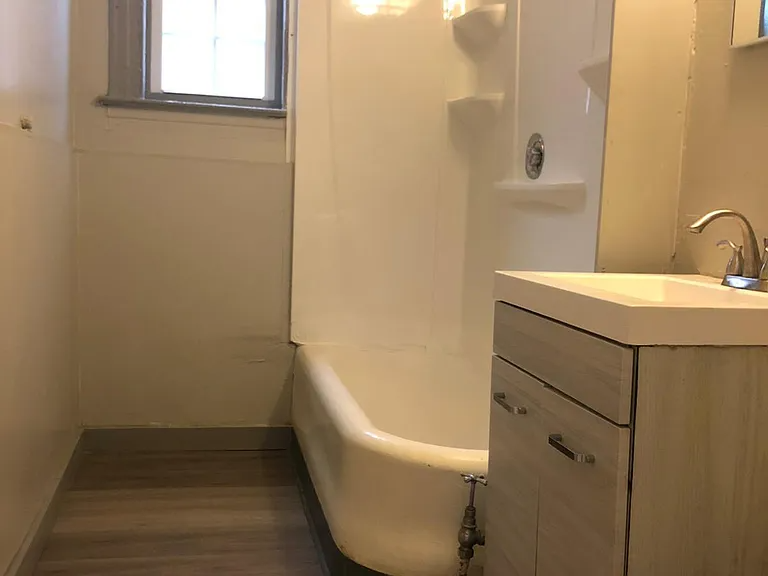 367 Farmington Ave #371-203 - Photo 7 of 7