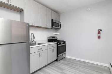 712 E Main St #715-5A - Photo 2 of 11