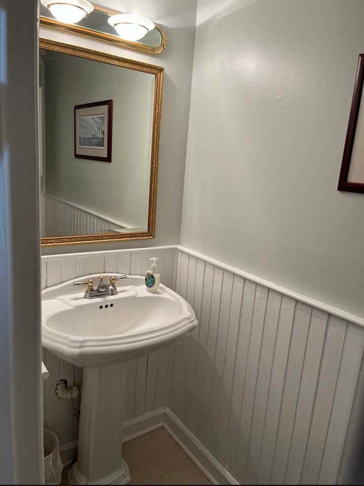 1124 N Utah St - Photo 5 of 20