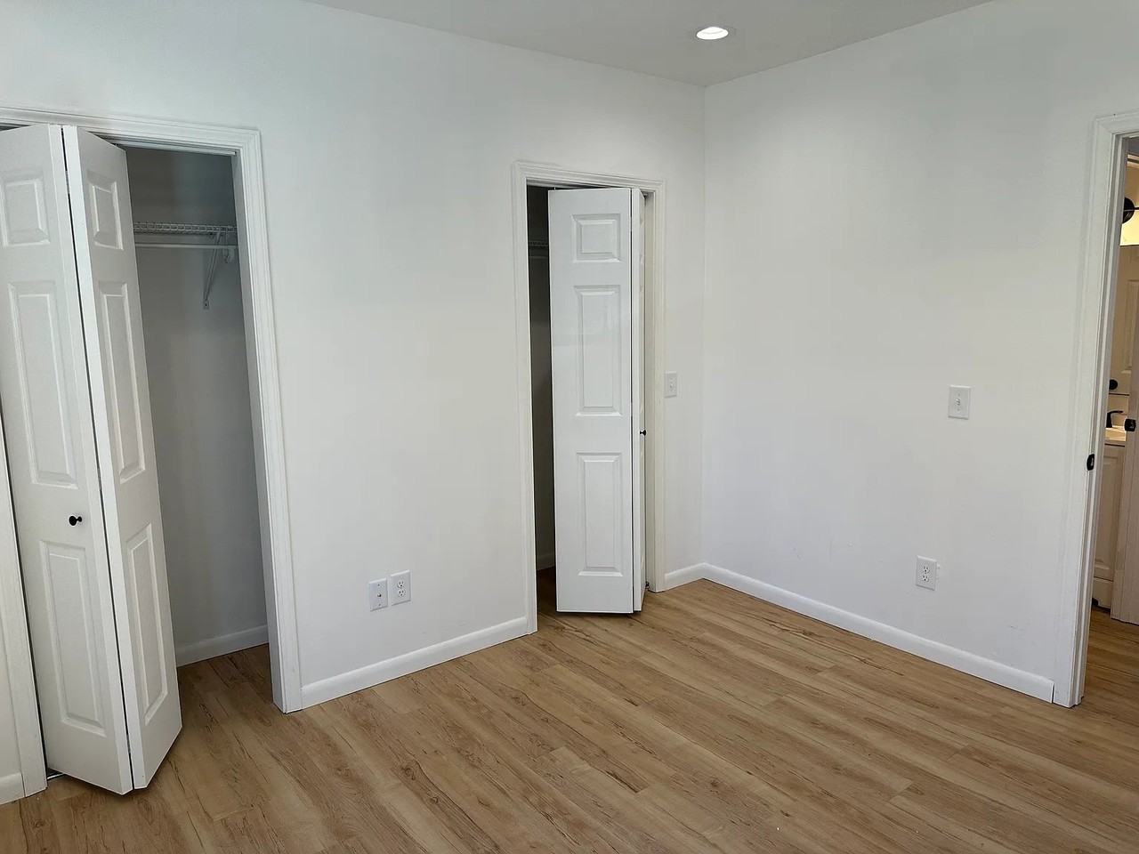 403 Wilson Ave #2 - Photo 4 of 9