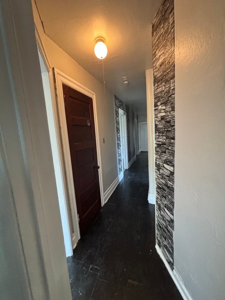 1224 Niagara St #2 - Photo 5 of 9