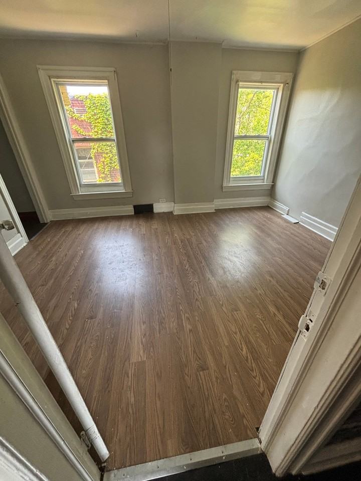 1224 Niagara St #2 - Photo 6 of 9