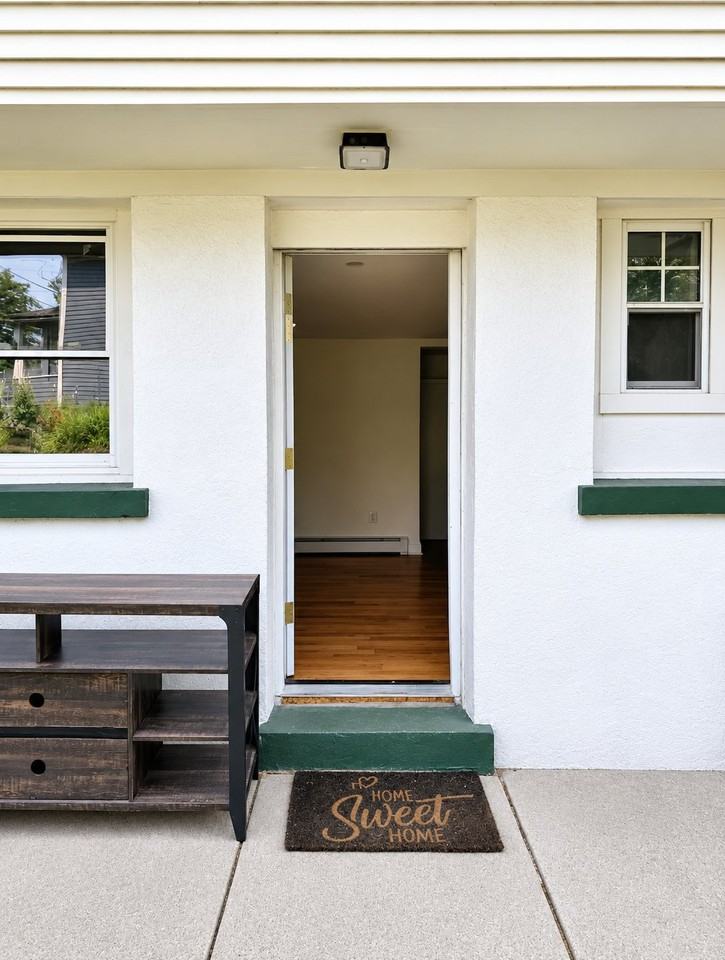 84 Maple Ave #BLW - Photo 2 of 7