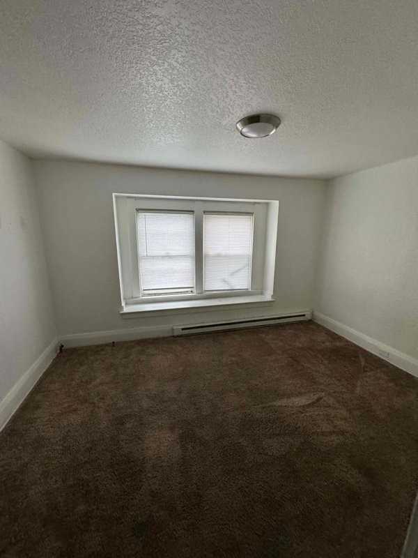 705 Clark St - Photo 6 of 11
