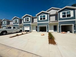 featured image of 165 Hawk St