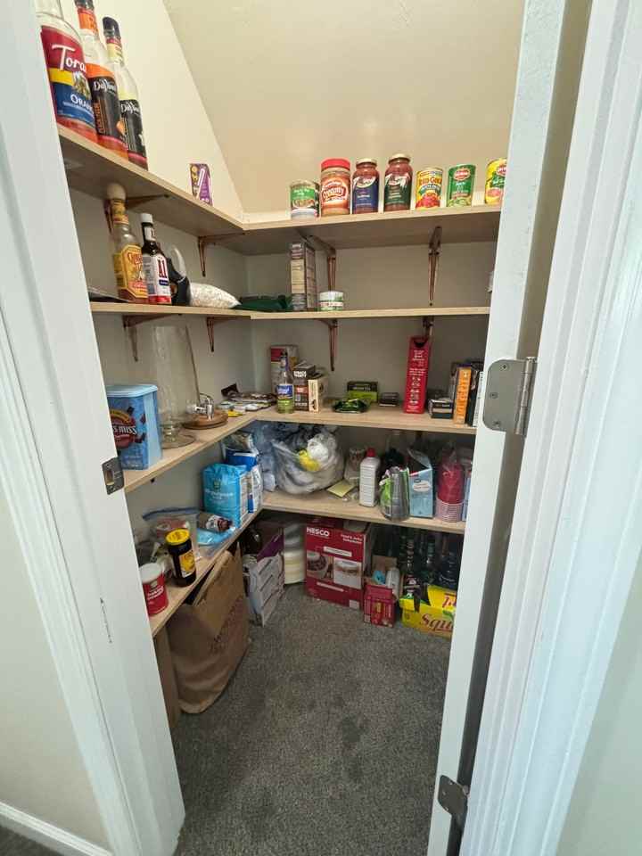 623 N Maple Ave - Photo 7 of 17