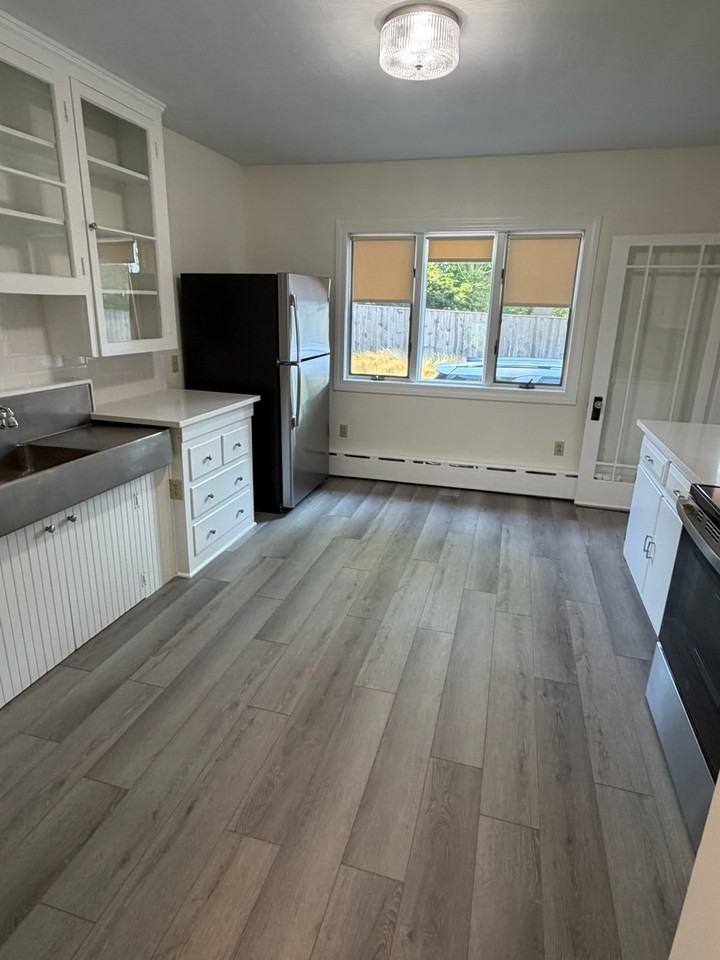 18 Ledyard St - Photo 3 of 19