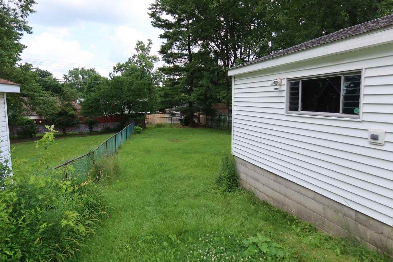 1637 Hanover St - Photo 3 of 20
