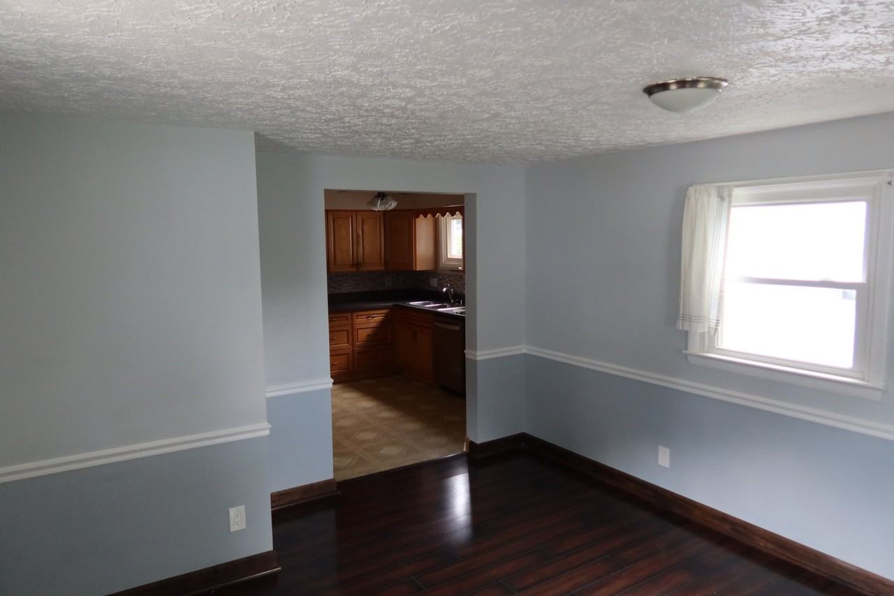1637 Hanover St - Photo 4 of 20