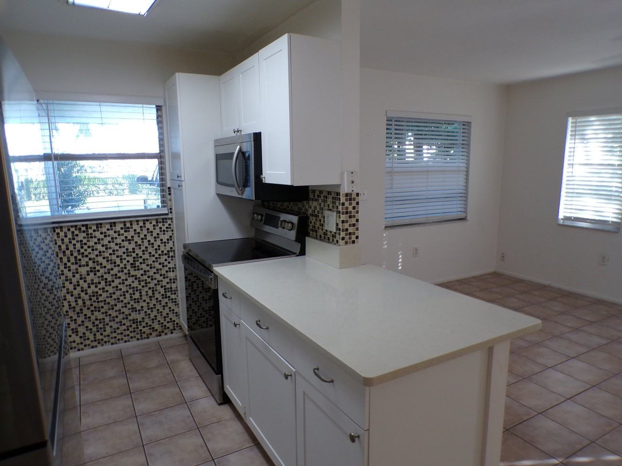 1806 Marcia St #6 - Photo 2 of 7