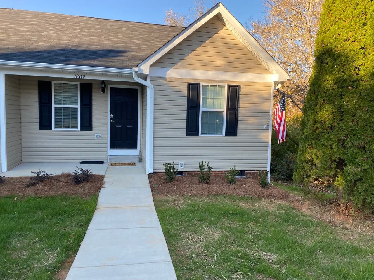 1809 Alyssum Pl - Photo 2 of 13