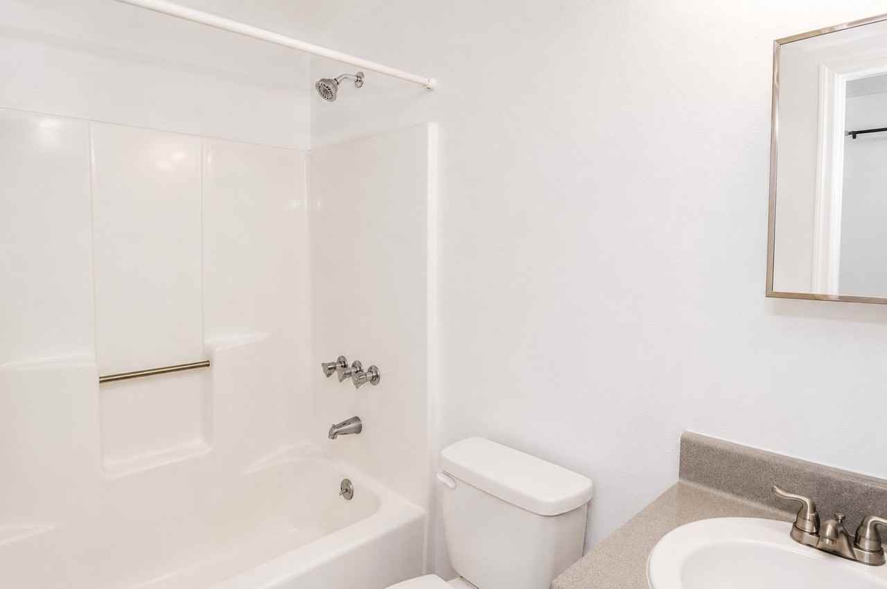 5926 Nw 25th Ter #5926 - Photo 6 of 13