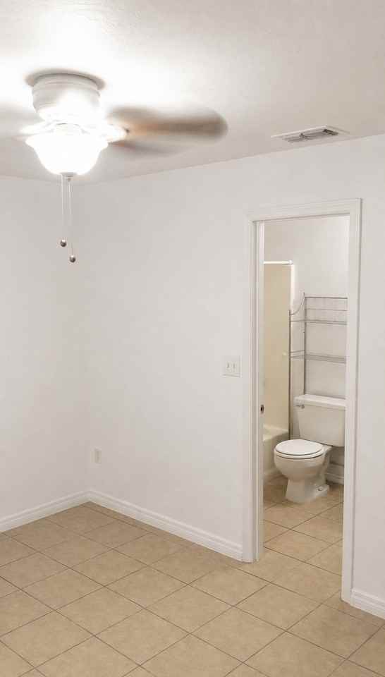 5926 Nw 25th Ter #5926 - Photo 7 of 13