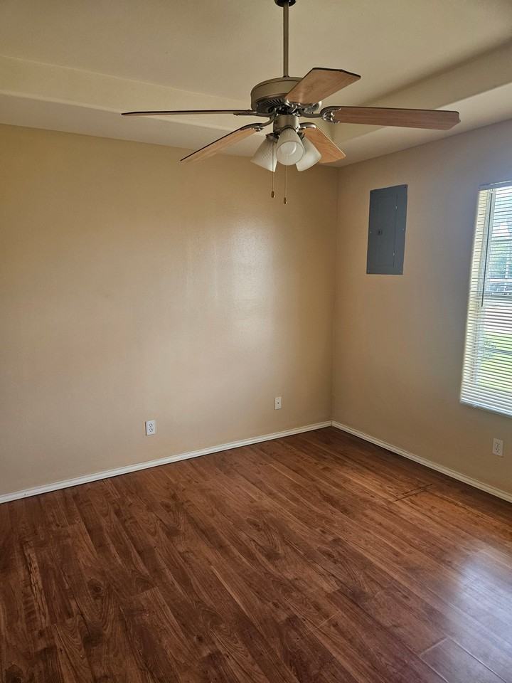 2510 E Business Highway #10 - Photo 5 of 6
