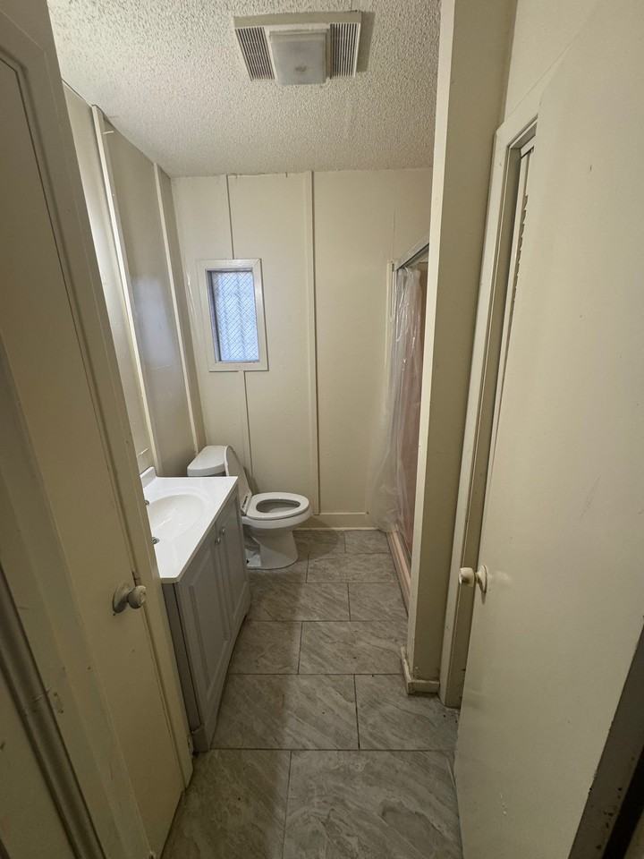 2942 Eaton St - Photo 6 of 13