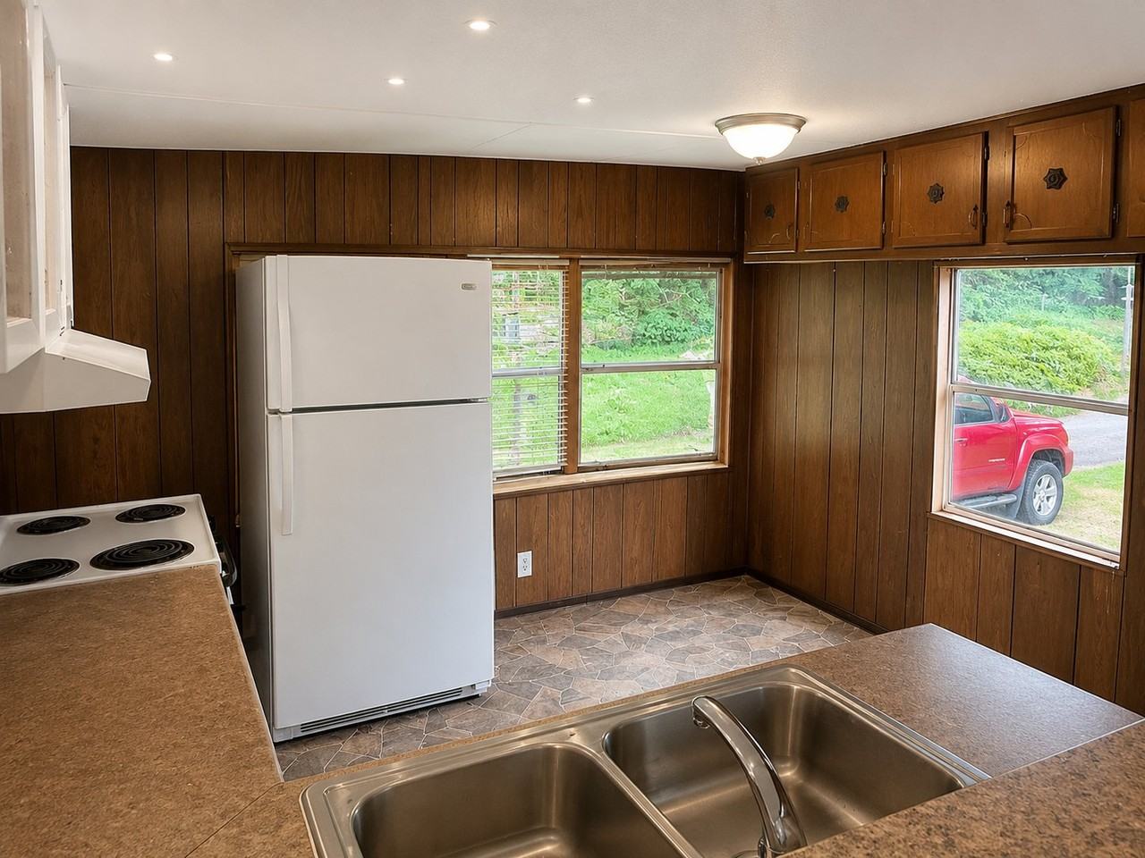 126 Burnt Mill Cir #126 - Photo 5 of 9