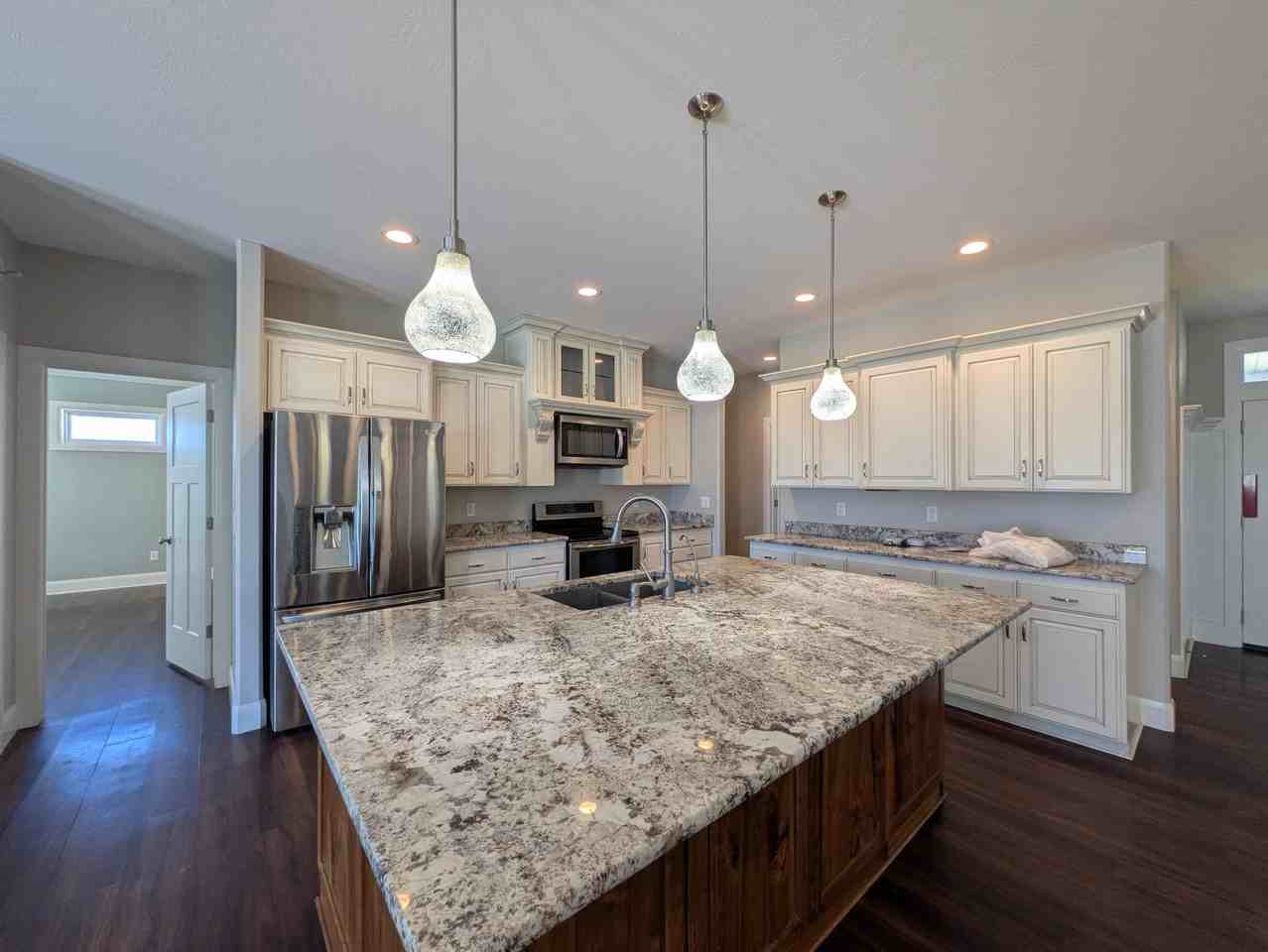 5317 Wild Dunes Ln - Photo 4 of 15