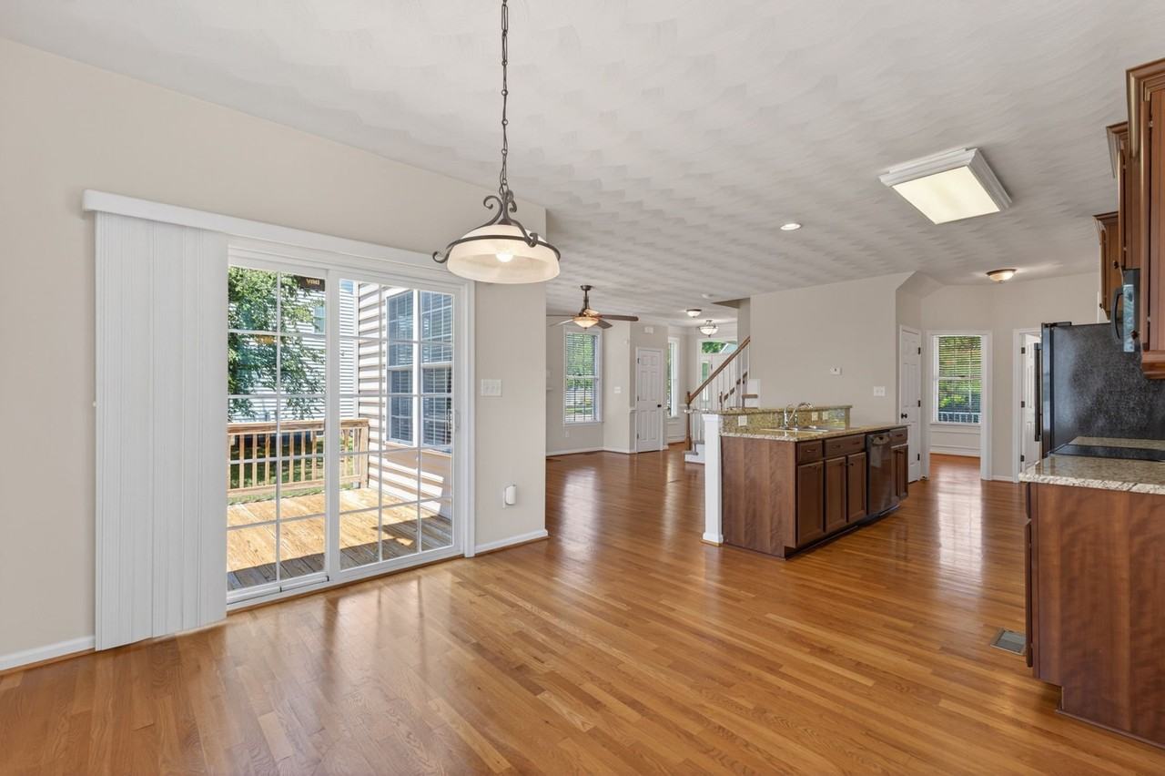 23020 Britt Way - Photo 6 of 20