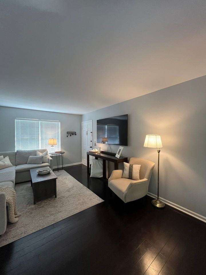 2201 Montreat Cir #D - Photo 2 of 18