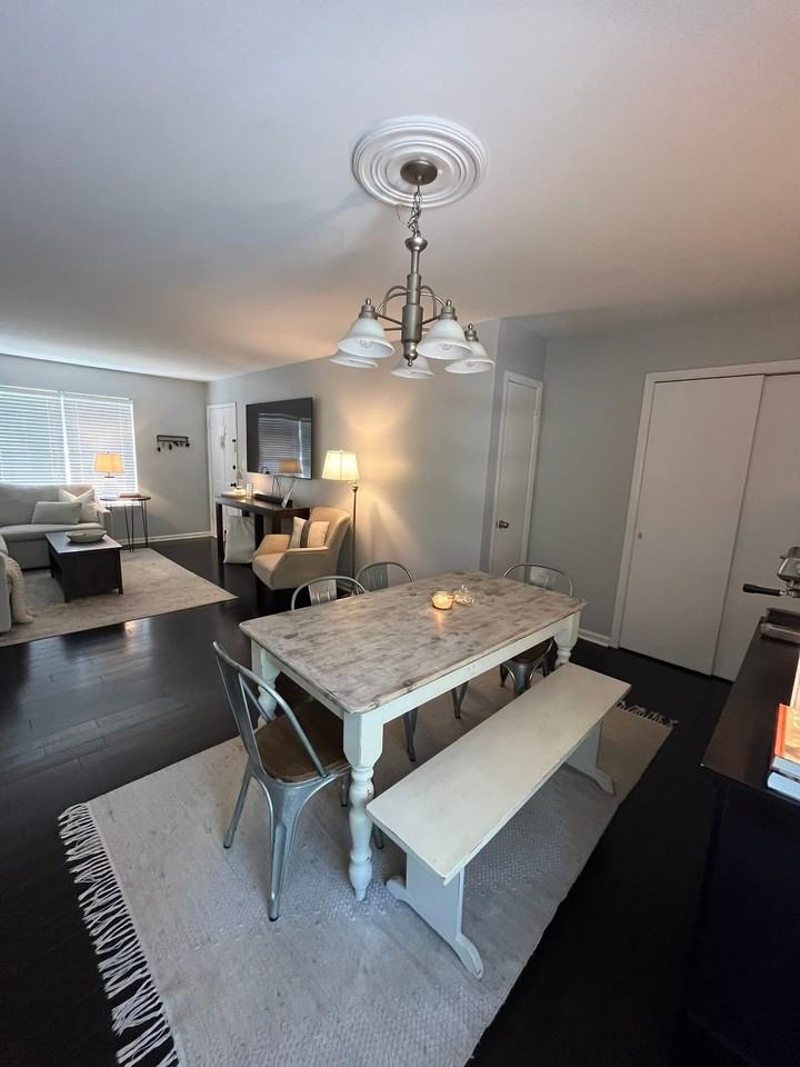 2201 Montreat Cir #D - Photo 3 of 18
