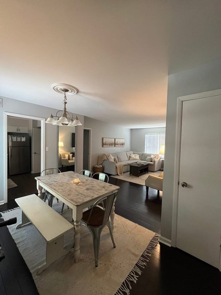 2201 Montreat Cir #D - Photo 4 of 18