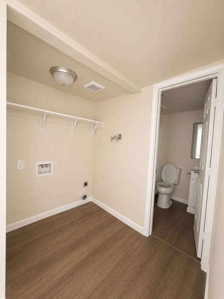 824 Karnes St #A - Photo 7 of 12
