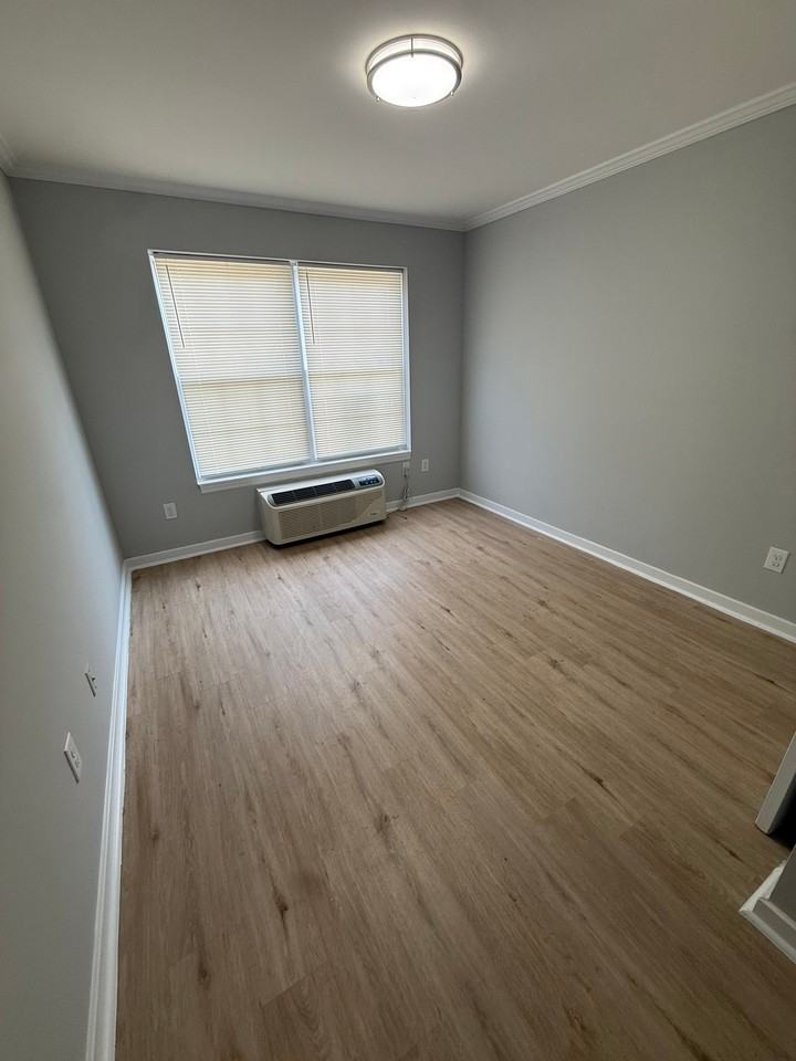 47 12th Ave #201 - Photo 5 of 12