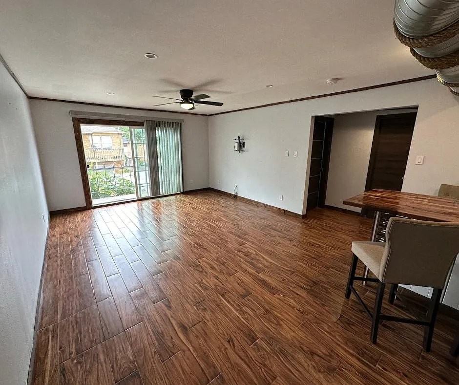 1909 Brun St #5 - Photo 4 of 20