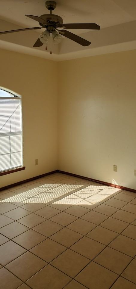 2000 Circle Dr #3 - Photo 4 of 6