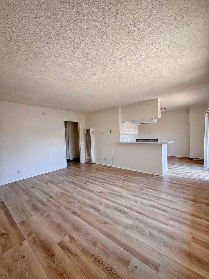 11023 California Ave #K - Photo 6 of 13
