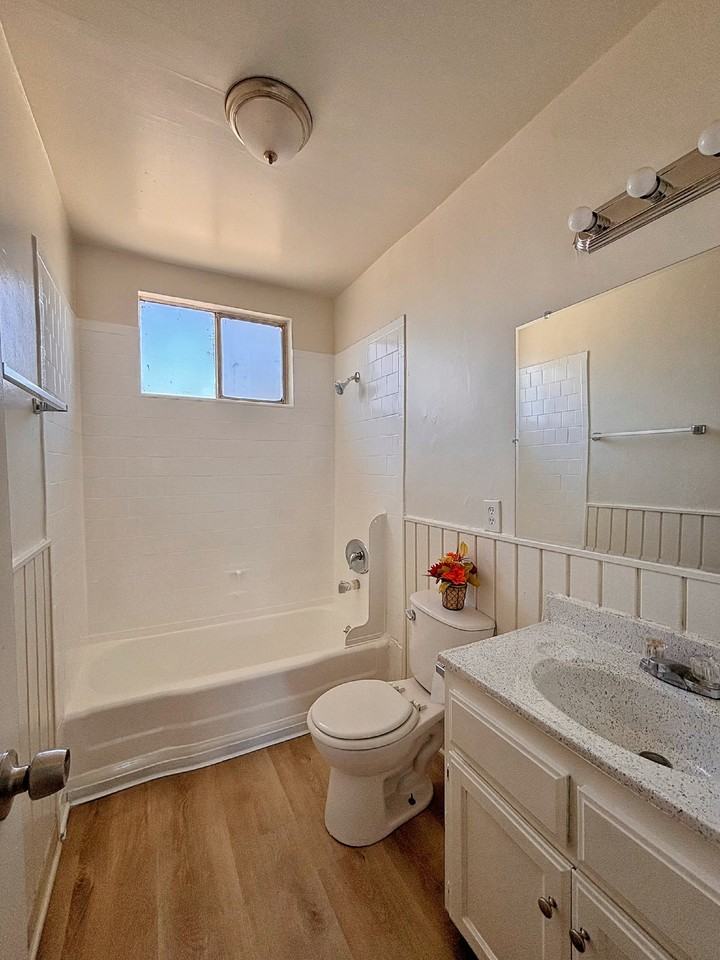 11023 California Ave #K - Photo 7 of 13
