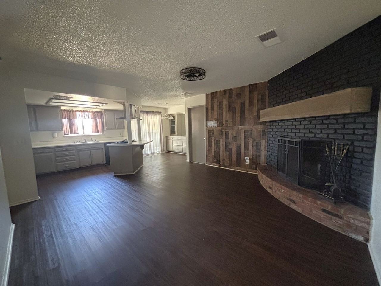 20361 94th St - Photo 5 of 21
