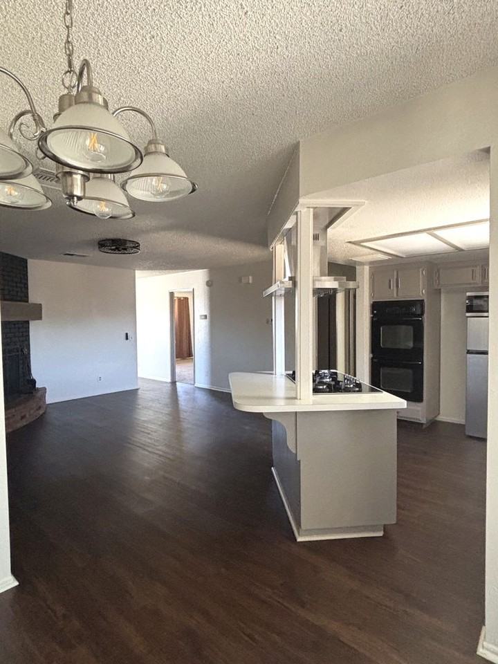 20361 94th St - Photo 6 of 21