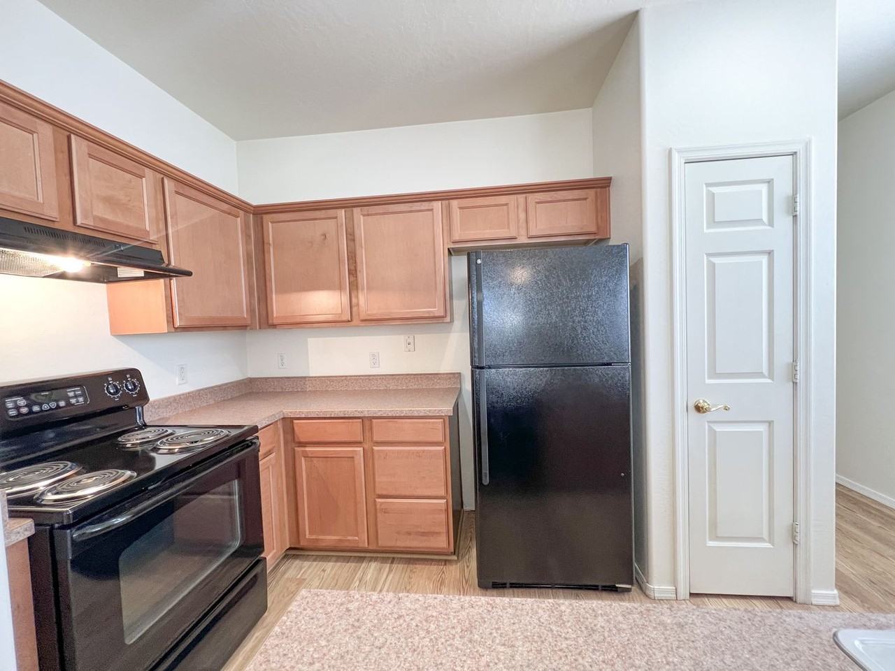 1715 Pinon Dr - Photo 5 of 12