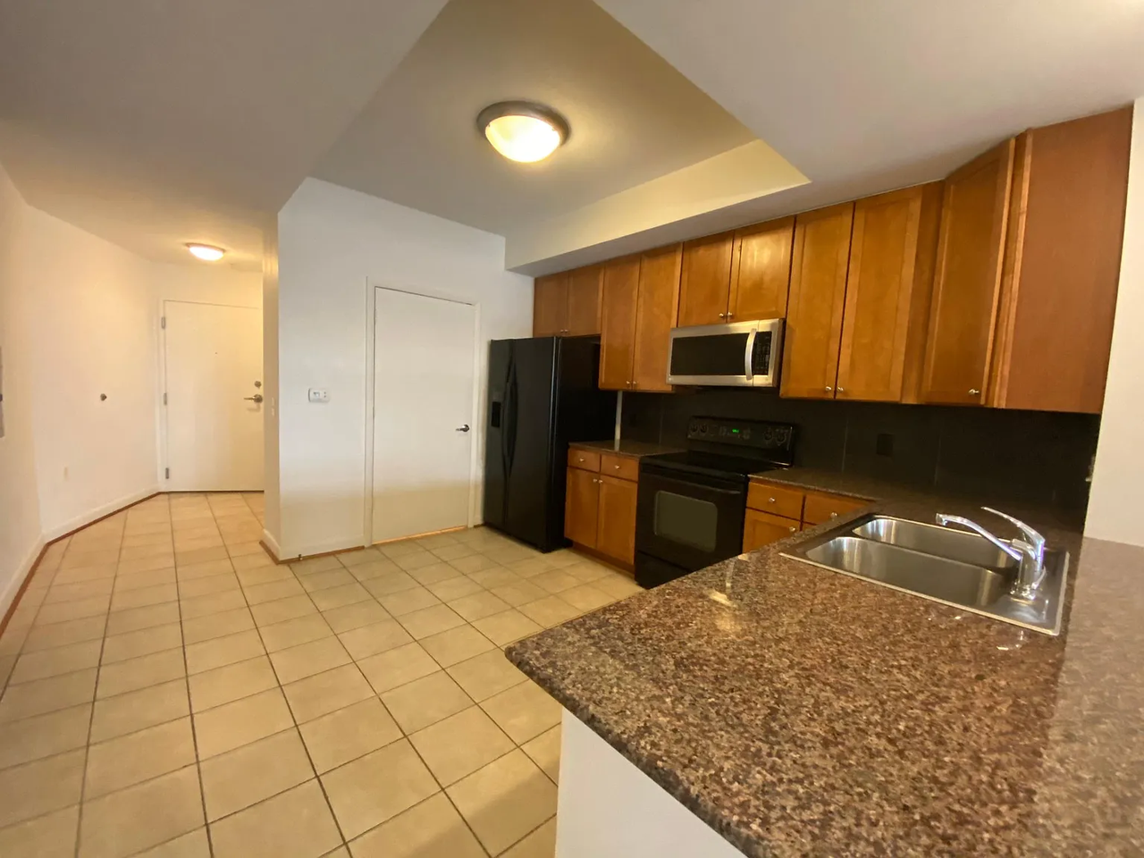 400 Massachusetts Avenue Northwest - Photo 5 of 5