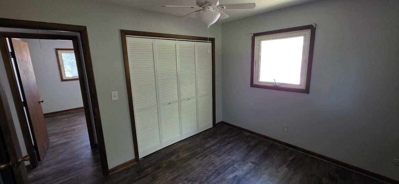 545 West Forsyth Road - Photo 5 of 20