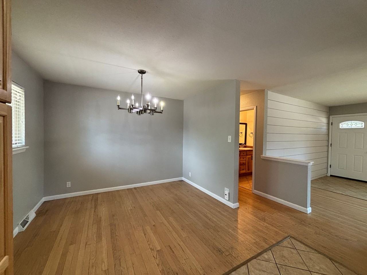 2255 S Clermont St - Photo 6 of 26