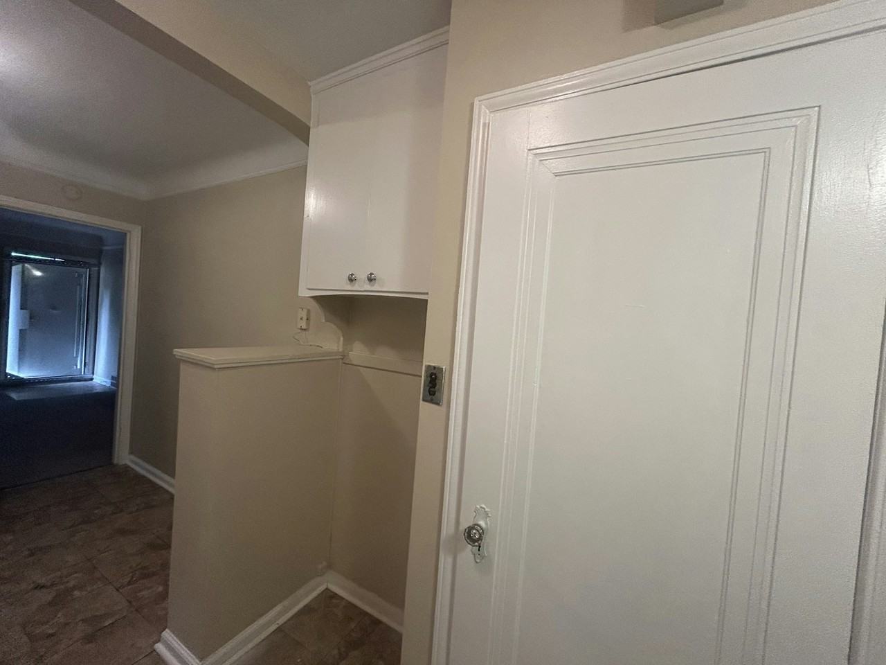 5290 University Place - Photo 4 of 27