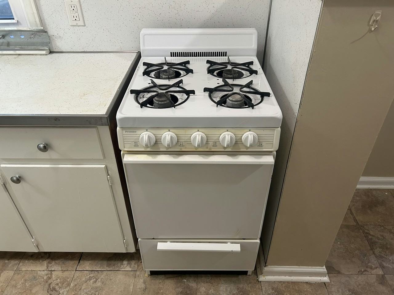 5290 University Place - Photo 5 of 27