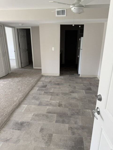 Bree Manor - Photo 7 of 15