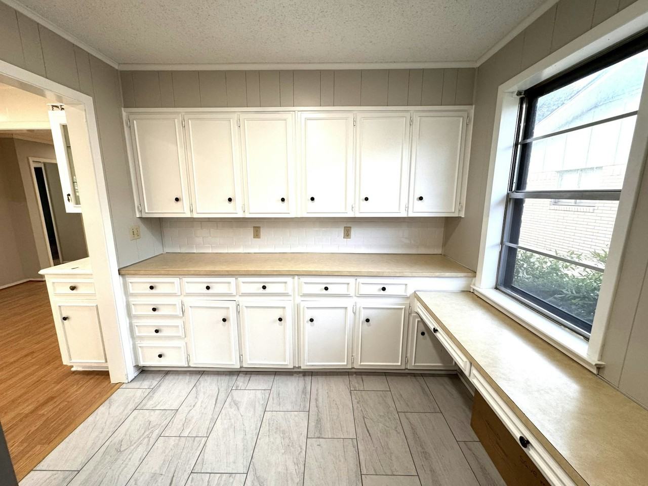 6401 Landmark Drive - Photo 7 of 16